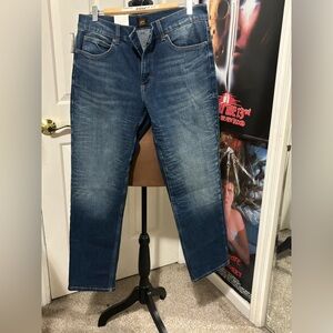 Lee Men's Relaxed Fit Dark Blue Jeans